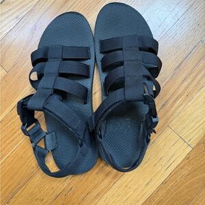 TEVA BLACK ORIGINAL DORADO STRAPPY SANDALS, MEN US9/ EUR 42 EXCELLENT LIKE NEW